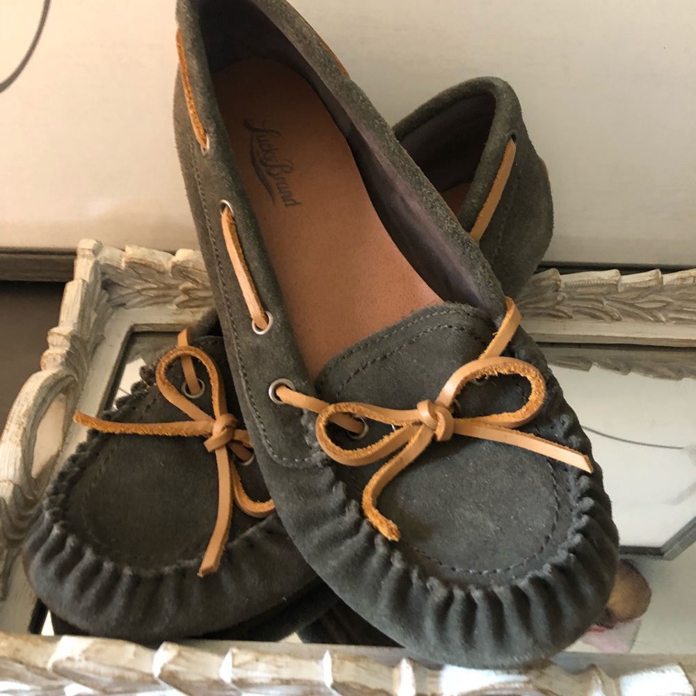 Lucky 🍀 Brand Gray Loafers